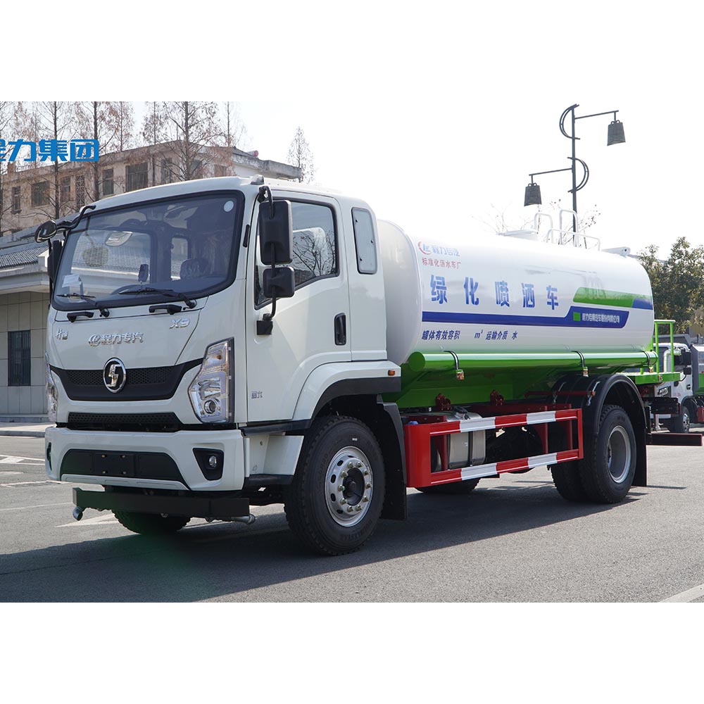 Greening Spray Truck with adjustable nozzles